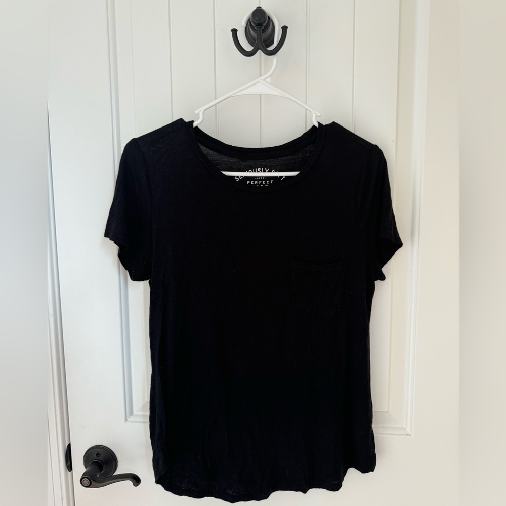 aero black tee